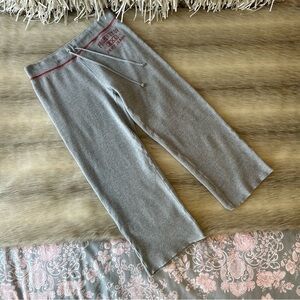Vintage DKNY Gray Waffle Knit Baggy Cropped Red Trim M Loungewear Pants Stretch